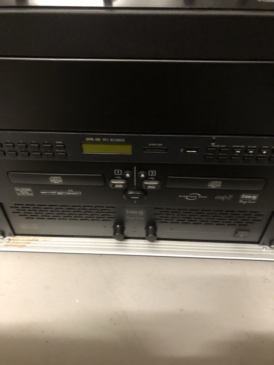 Console di mixaggio: DJ - Pult mit Zubehör – Usato da Grüningen venduto da DomegaStore 6