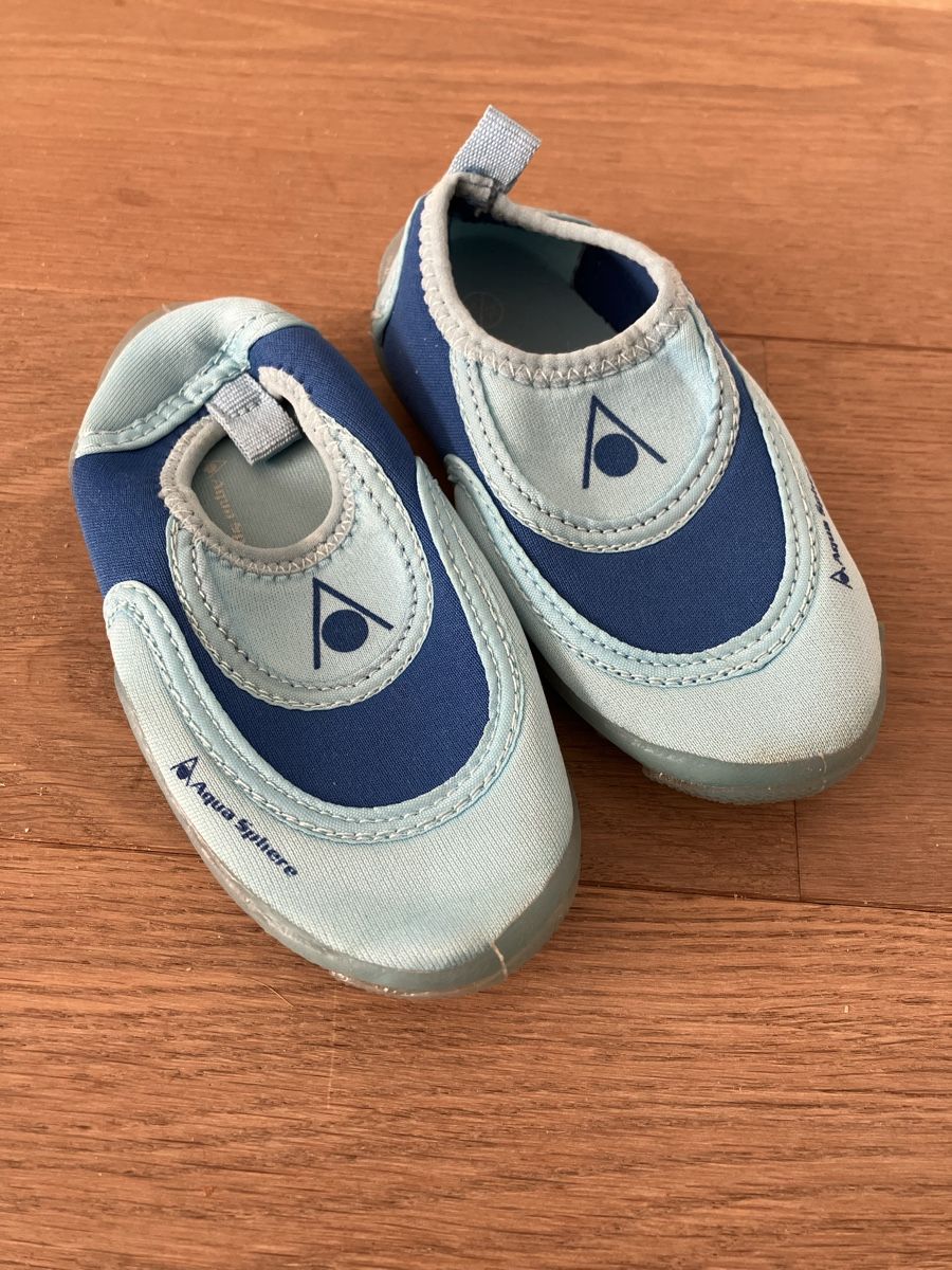 Scarpe da uomo: Badeschuhe Gr. 24/25 – Usato da Wattenwil venduto da blackburry3025