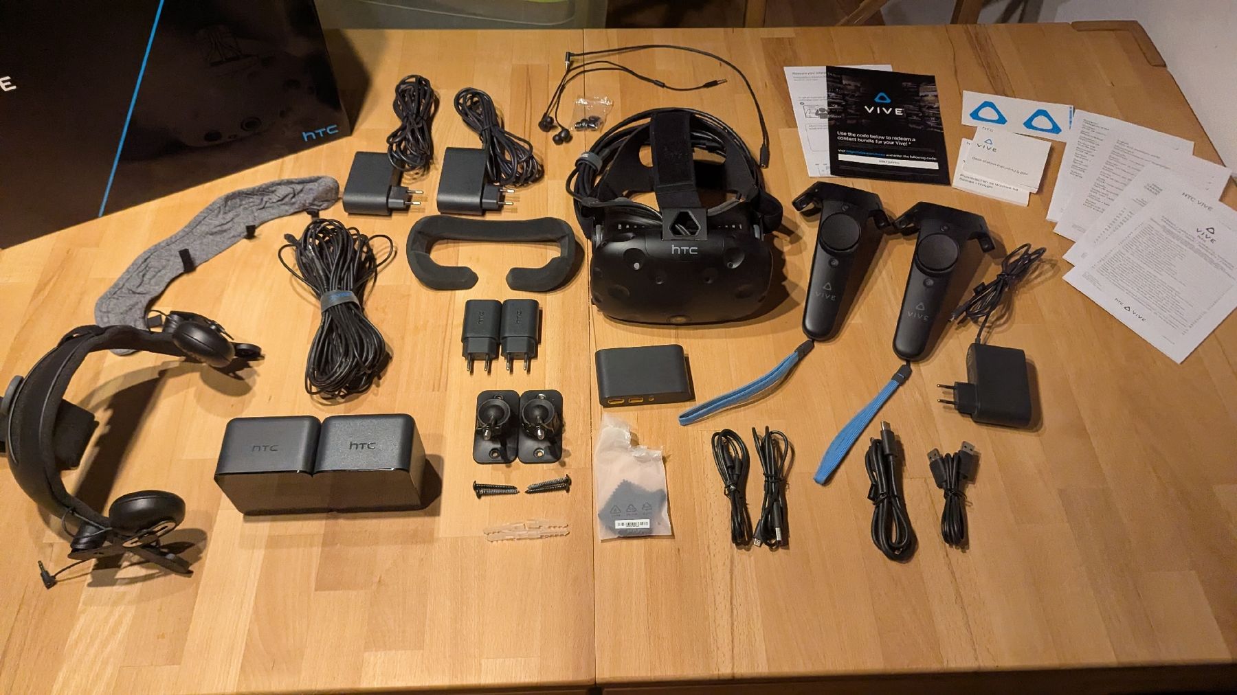 HTC Casque VR: HTC Vive inkl. Deluxe Audio Head Strap – D'occasion à Bern par Lenny5156