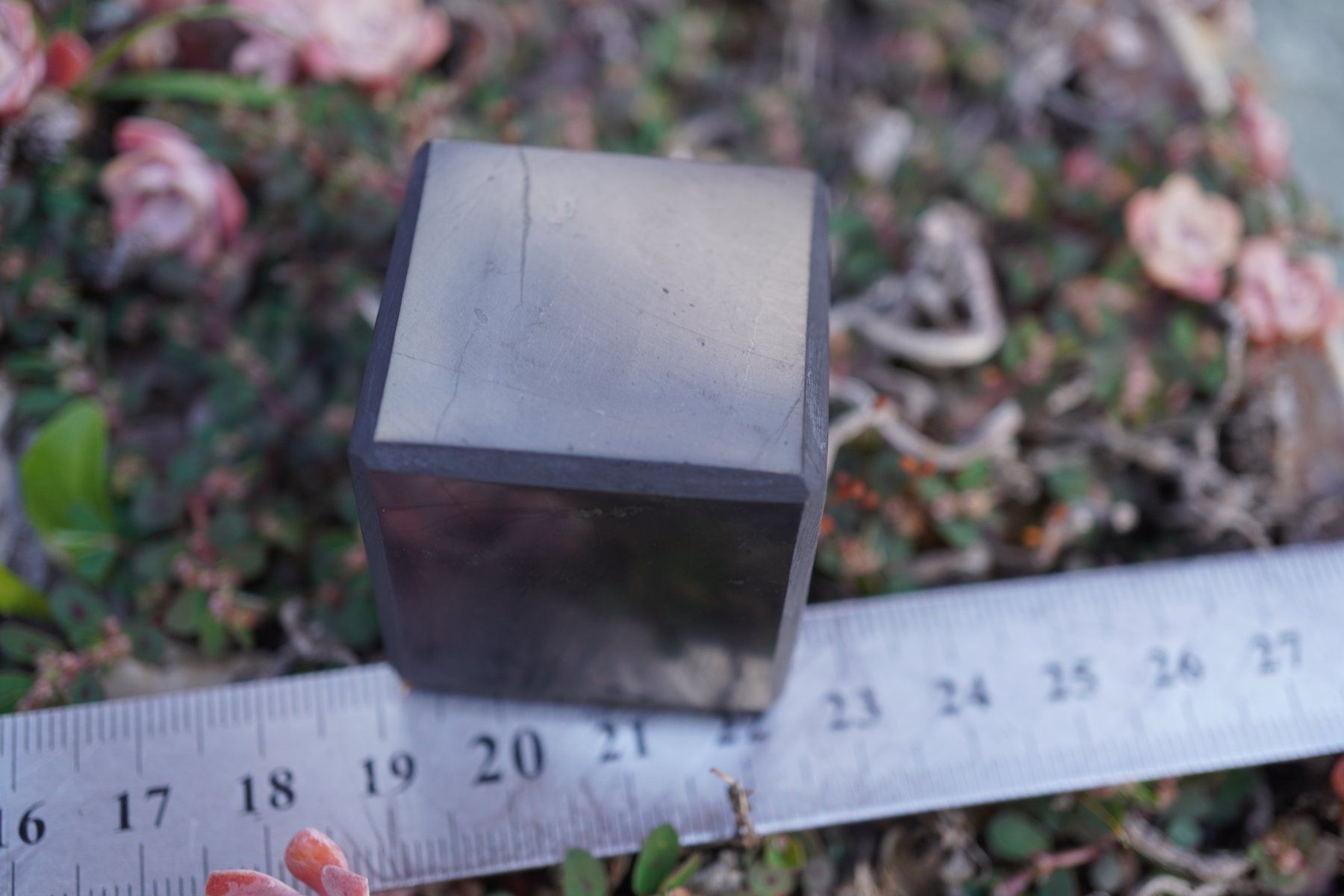 Minerali & Pietre curative: Schungit / Shungit  Würfel 3cm – Nuovo e nell'imballaggio originale da Eschenbach SG venduto da topstone 4