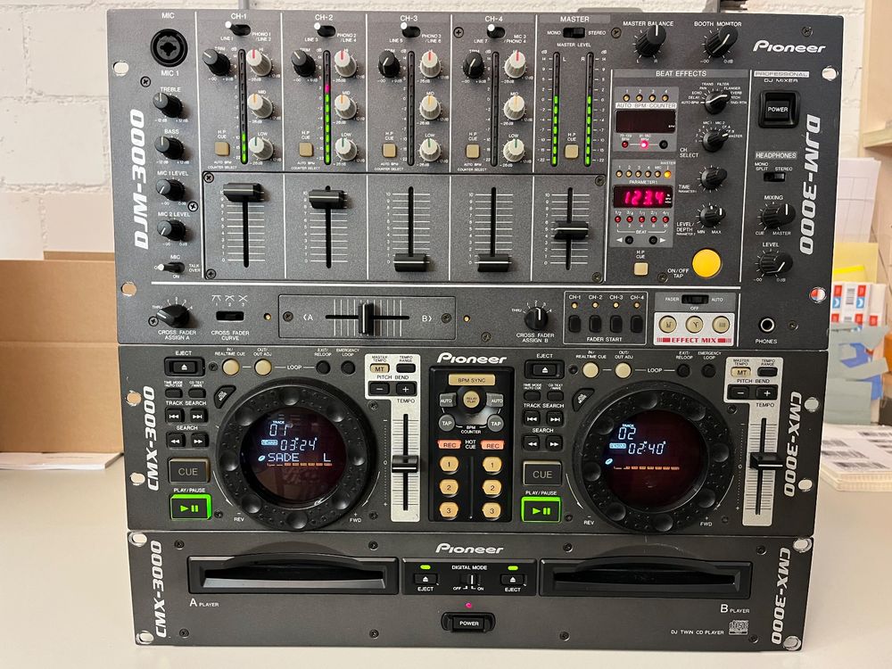 Pioneer Profi DJ-Set DJM-3000 + CMX-3000 | Kaufen auf Ricardo