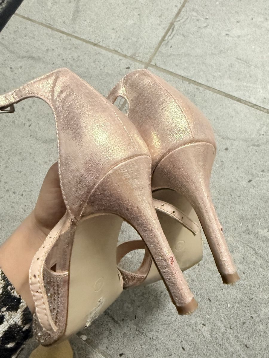 Scarpe da donna: Pumps – Usato da Rheineck venduto da Princessaitaliana 2