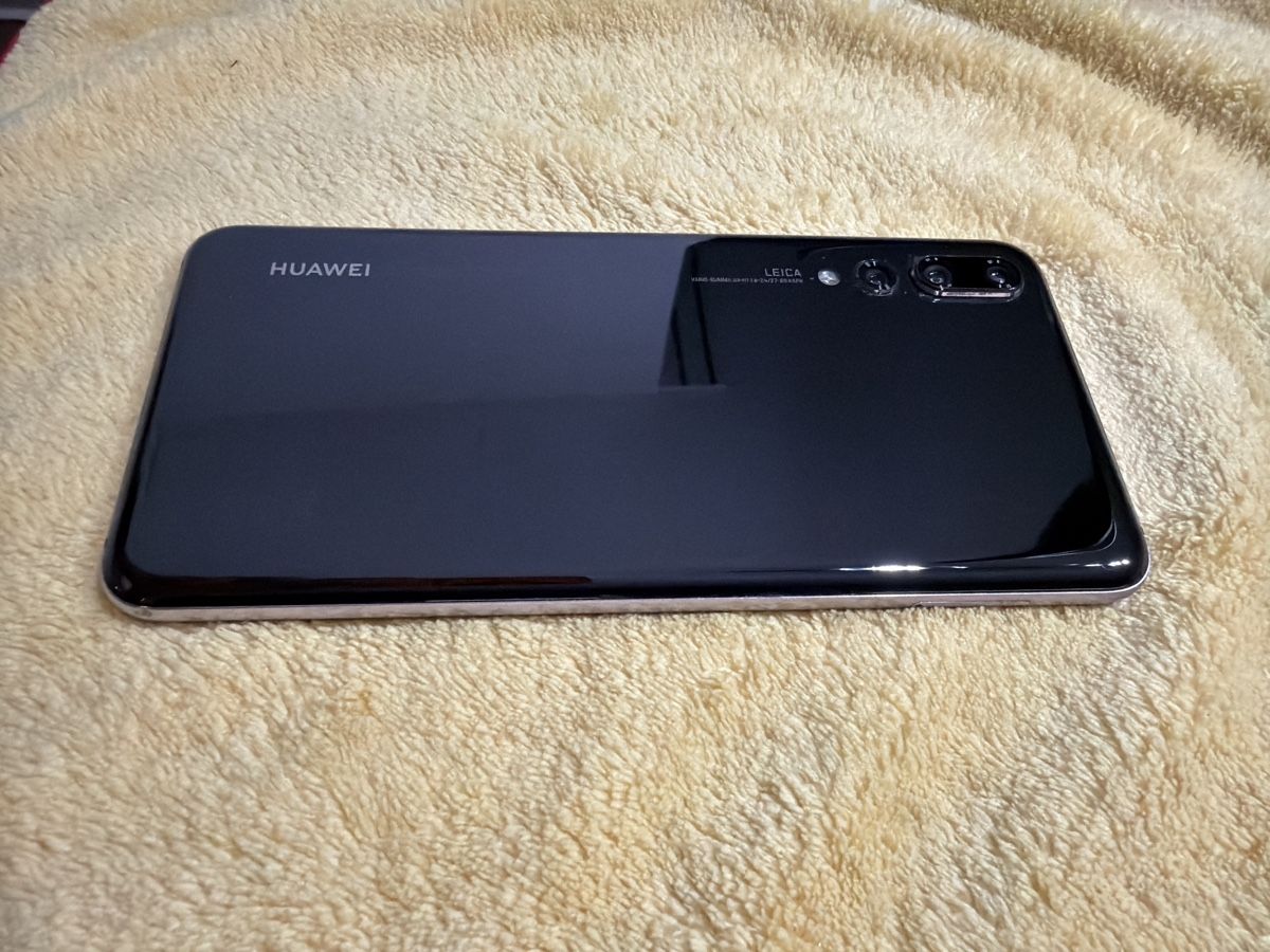 Huawei Telefoni cellulari / Smartphones: Huawei P20 Pro / 128Gb / – Usato da Arbon venduto da BaX_94 5