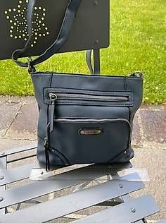 Borse da donna: Tasche – Usato da Esslingen venduto da Krisalex