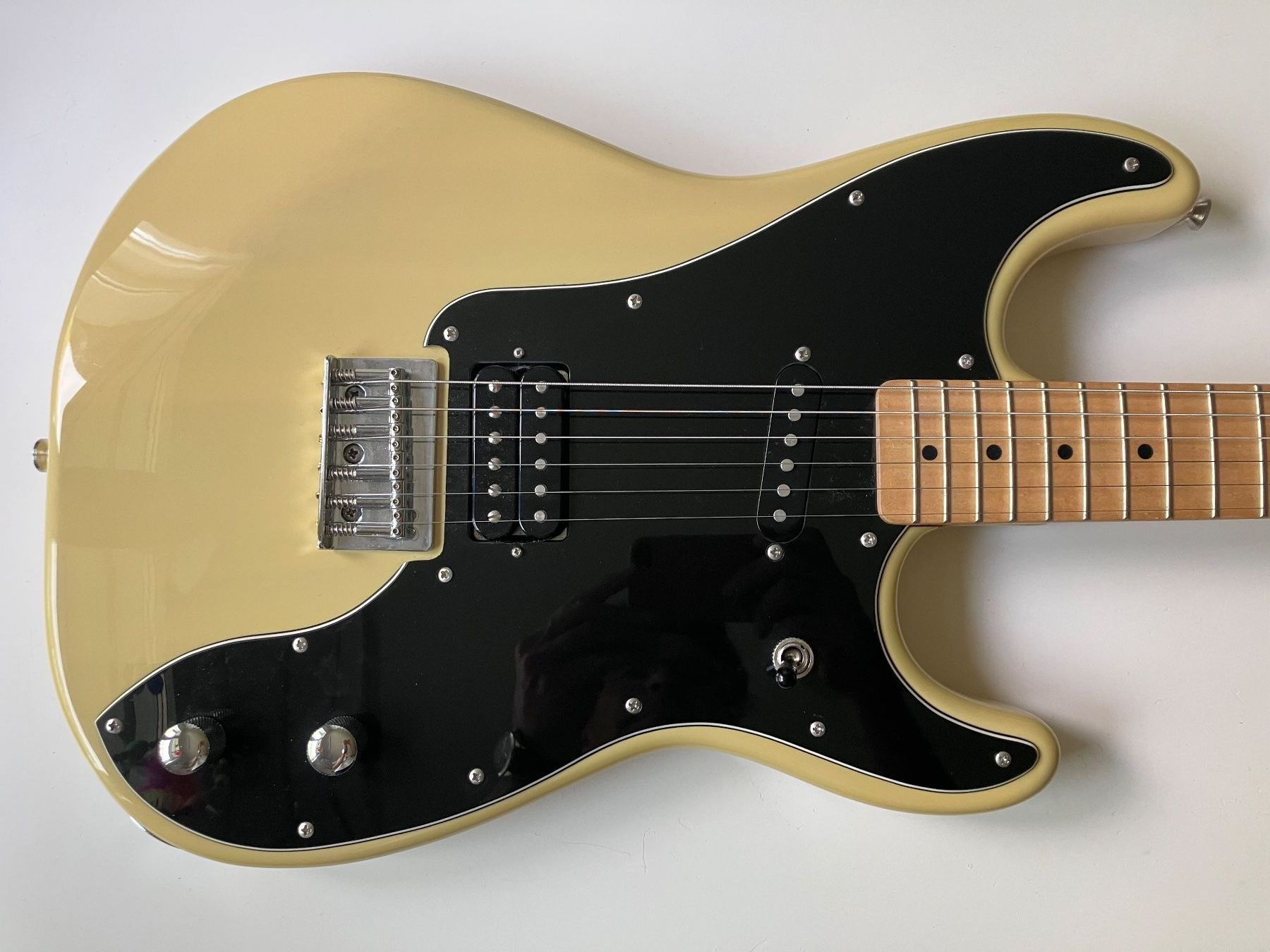 Squier Musikinstrumente: Squier '51 E-Gitarre (Made in Indonesia) mit Toggle-Upgrade – Gebraucht aus Luzern von Madvibe 1
