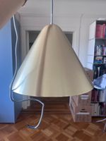 Swiss Design Pendelleuchte, hellgold, von Atelier Pfister