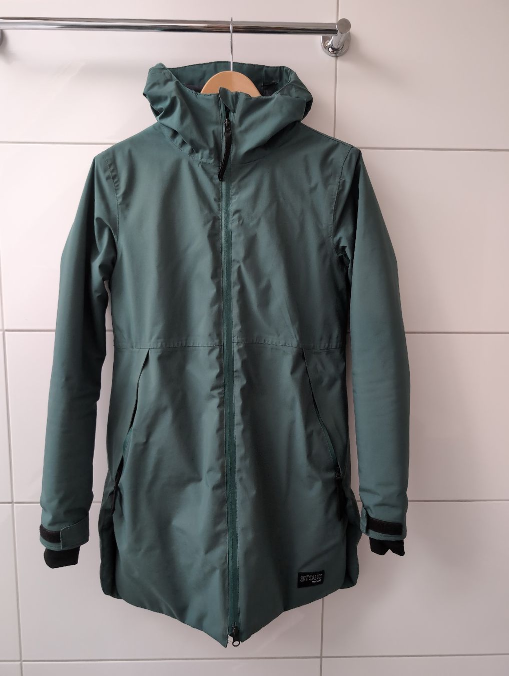 Cappotti: Stoic Parka Damen dunkelgrün – Usato da Obfelden venduto da the_ty9m