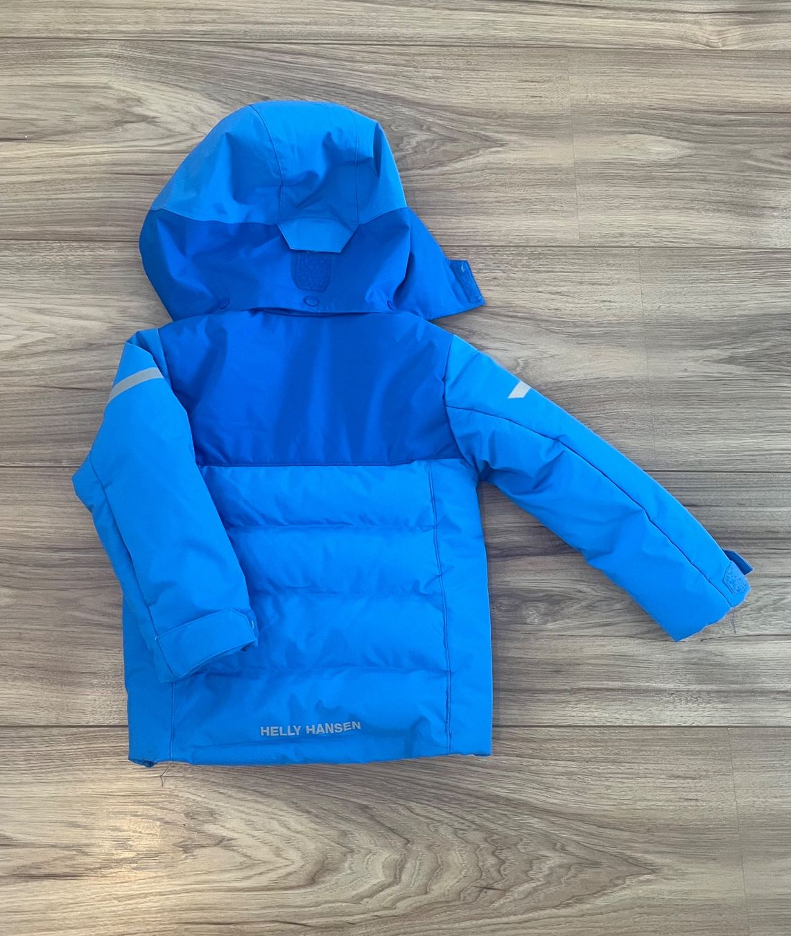 Helly Hansen Vestes & Manteaux: Helly Hansen ski jacket 92cm, perfect condition – D'occasion à Arzier Le Muids par oma_w5bq 4