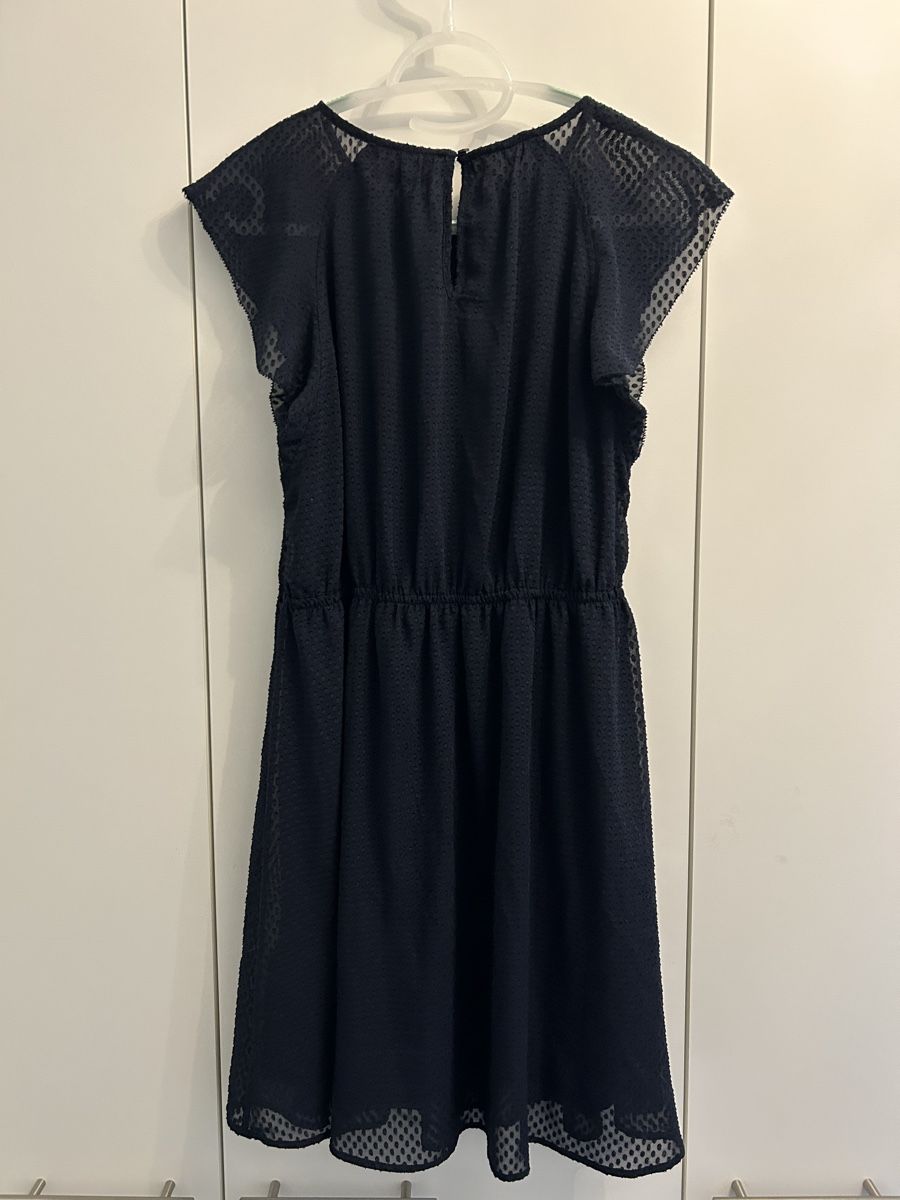 H&M Kleider: Dunkelblaues H&M Sommerkleid Gr.. 38 – Gebraucht aus Zürich von LeaMilj