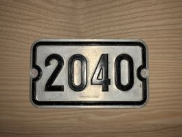 Metallschild Nummer 2040 Lodi & Cie Stahl gebrauchter Zustan