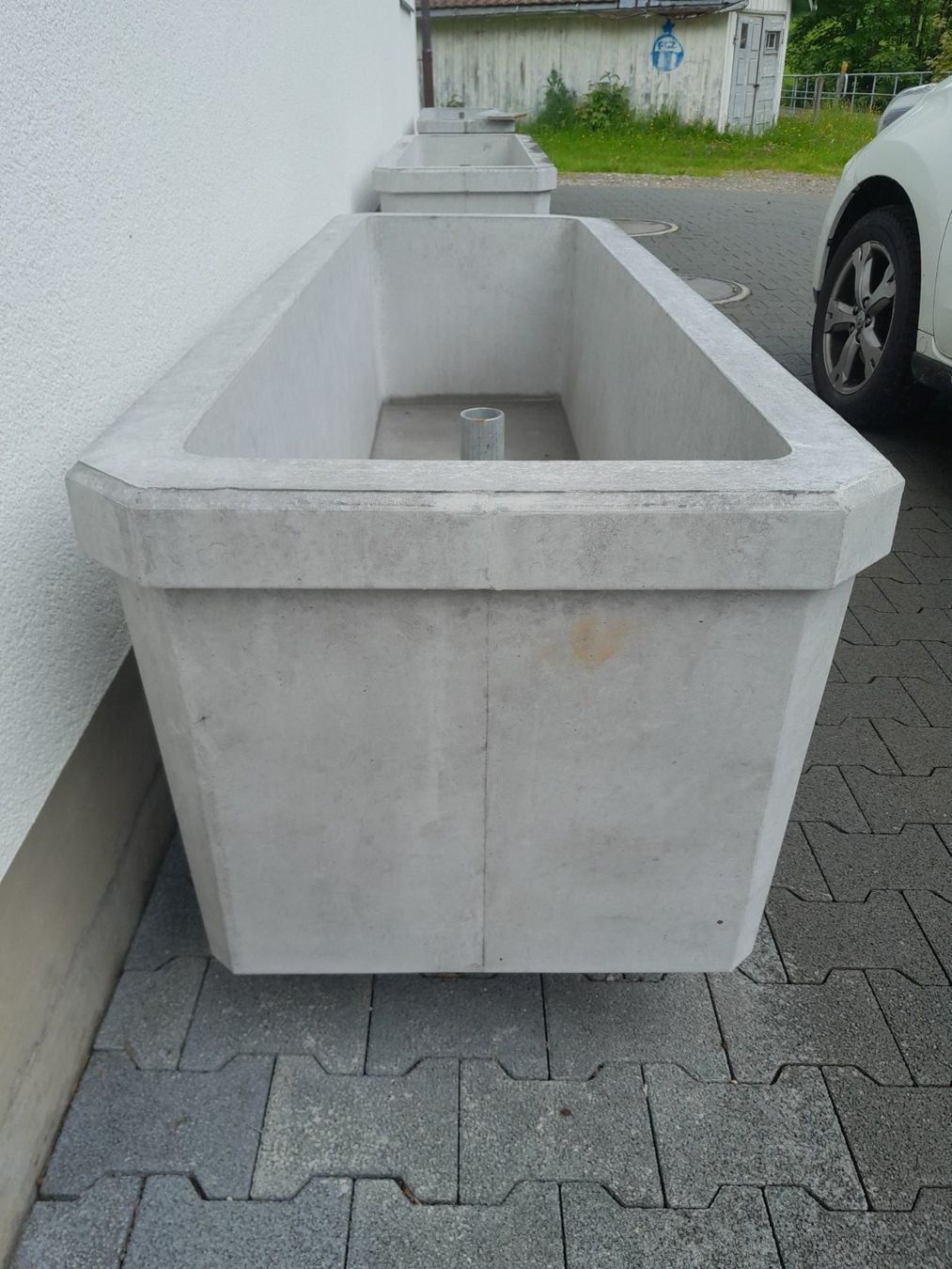 Stagni & Fontane ornamentali: Brunnen  Trog  Betonbrunnen – Nuovo (secondo la descrizione) da Urnäsch venduto da Gwandsenn 2