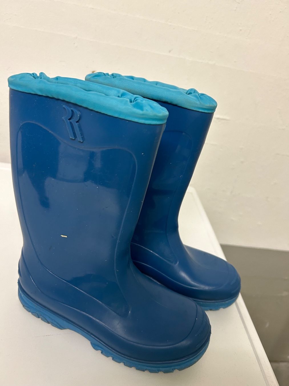 Scarpe per ragazzi: Blaue RomiKids Gummistiefel Gr. 31 – Usato da Basel venduto da Derian01