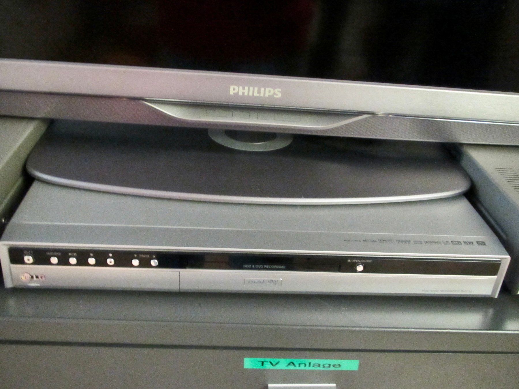Philips Televisori: INSTALLATION DE TELEVISION PHILIPS COMPLETE – Usato da Murten venduto da Selliot 2
