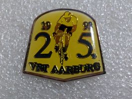 Ansteckpin 263: