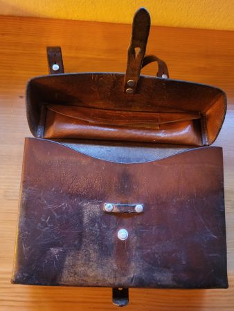 Schweizer Armee Ledertasche