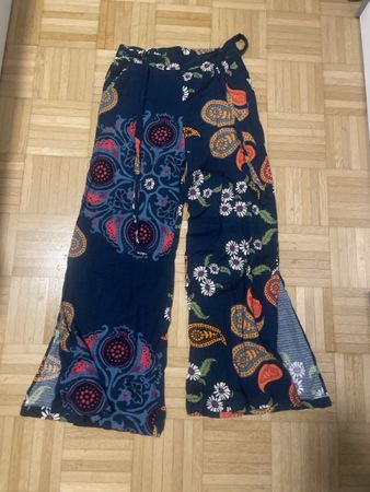 Damen Wickelhose weit geschnitten floral blau geblümt Gr. 38