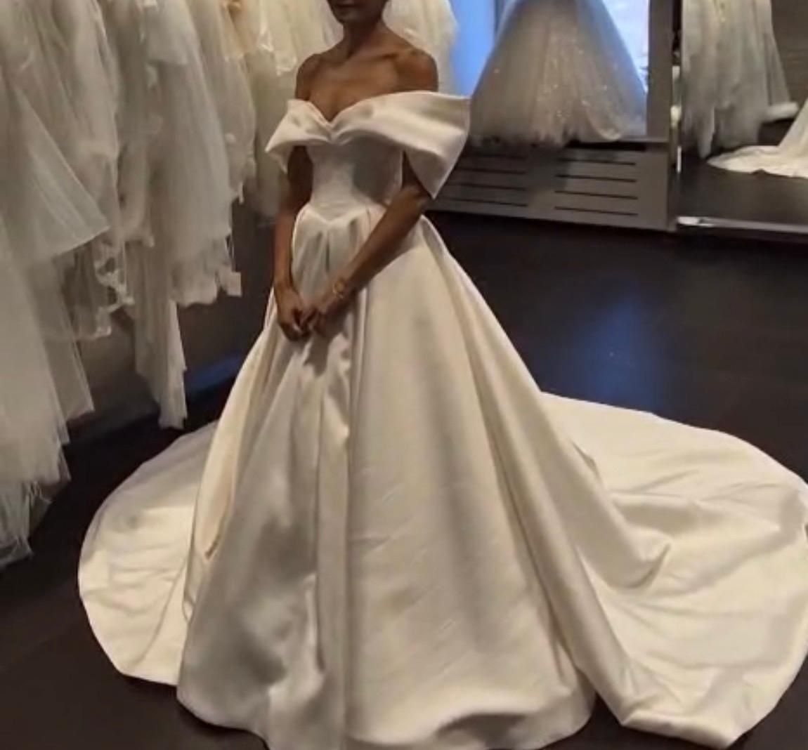 Robes: Brautkleid von Milla Nova, "Mirabella" – D'occasion à Mönchaltorf par elv_8jg5 4