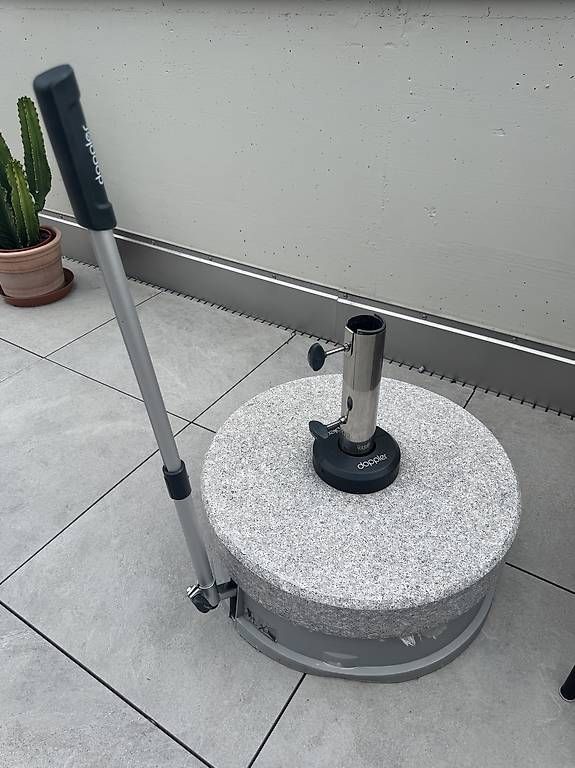 Sonstiges: Trolley Granitsockel 70 kg  Occasion – Gebraucht aus Küssnacht am Rigi von mythen70 1