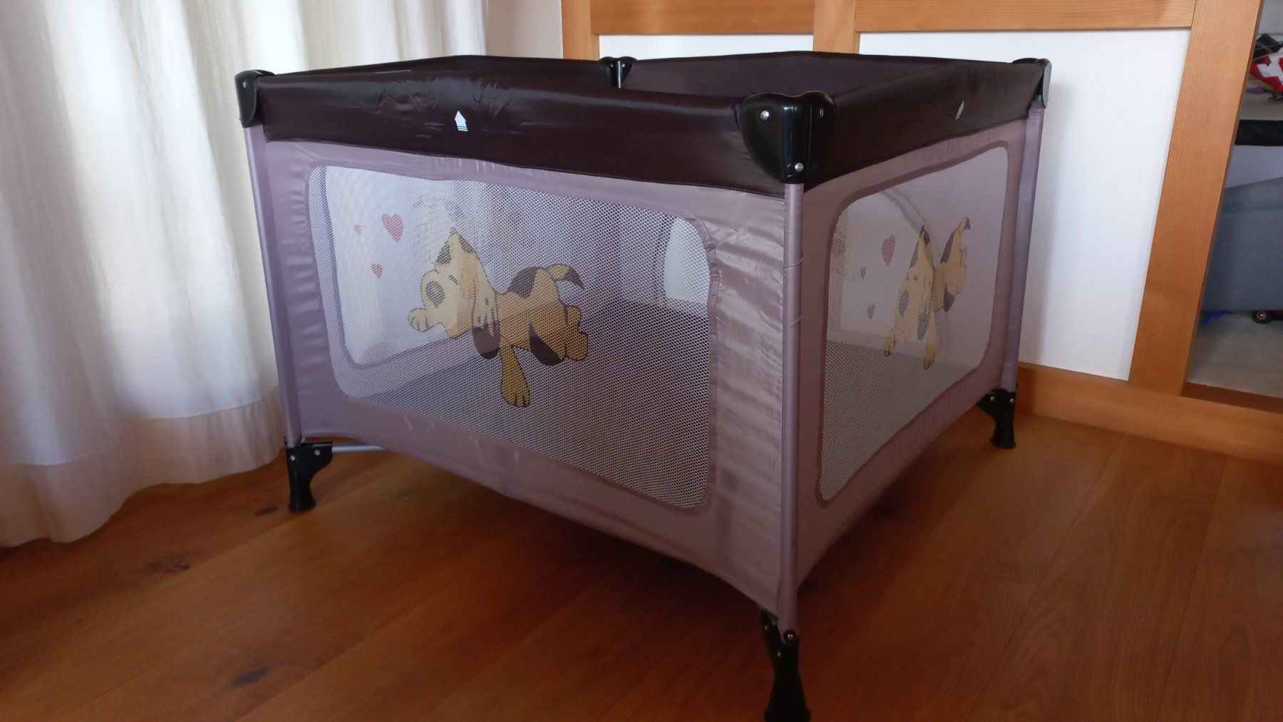 Box & Barriere di sicurezza: Baby Laufstall Tommy Junior braun – Usato da Waldstatt venduto da Boeneli-Spross