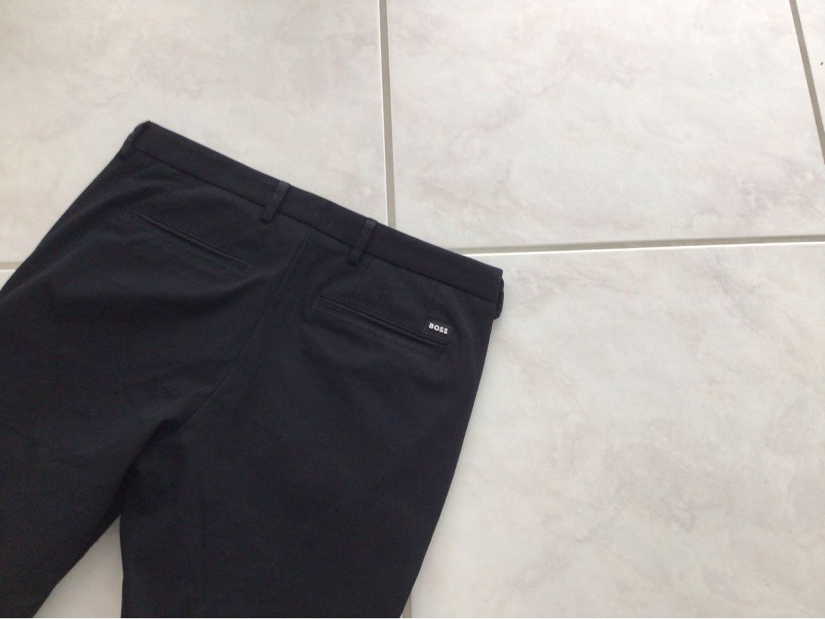 Hugo Boss Pantaloni: Hugo Boss Hose – Nuovo (secondo la descrizione) da Oetwil am See venduto da ifnam 6