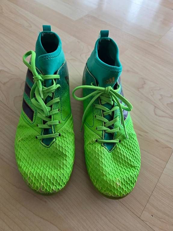 Herrenschuhe: Hallenschuhe Adidas Grösse 38 – Gebraucht aus Goldach von ladybird75 1