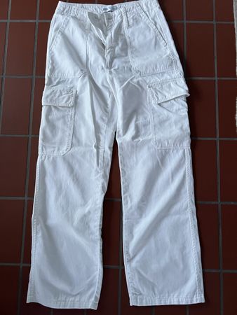 Zara Cargo Hosen Weiss Gr.S