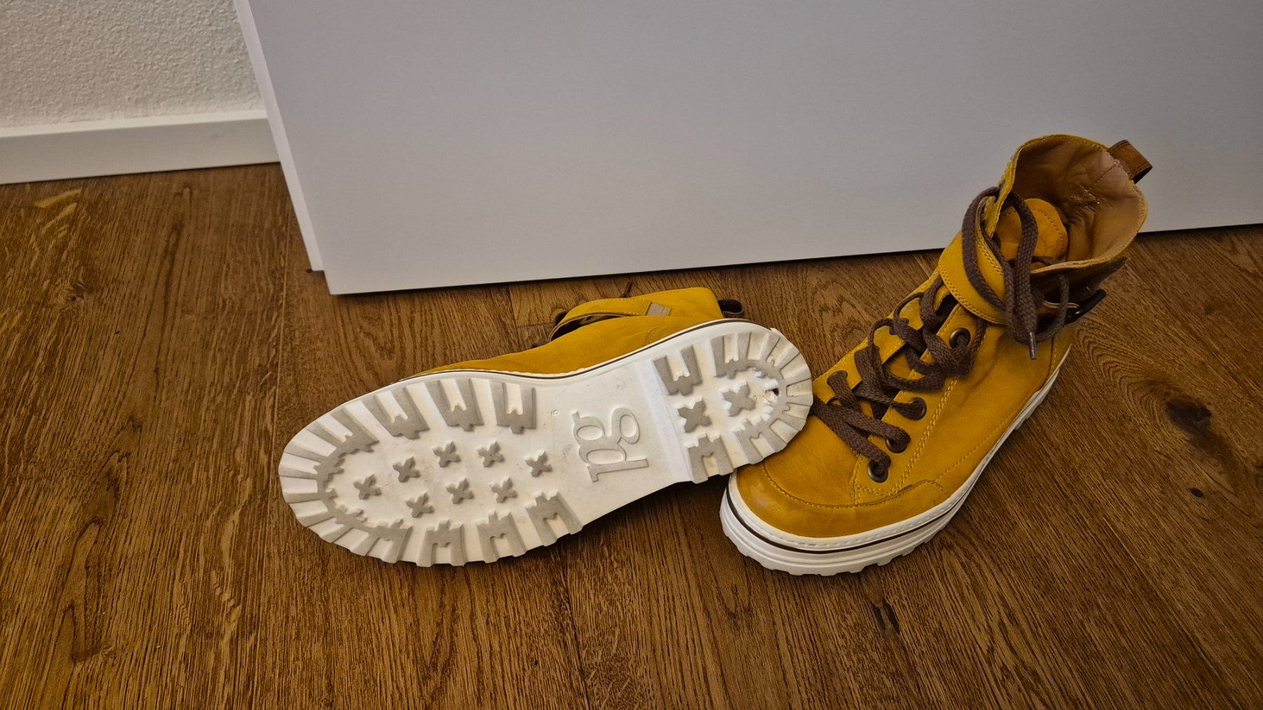 Winterboots: senfgelbe Lederstiefel 5, neuwertig! (Neu (gemäss