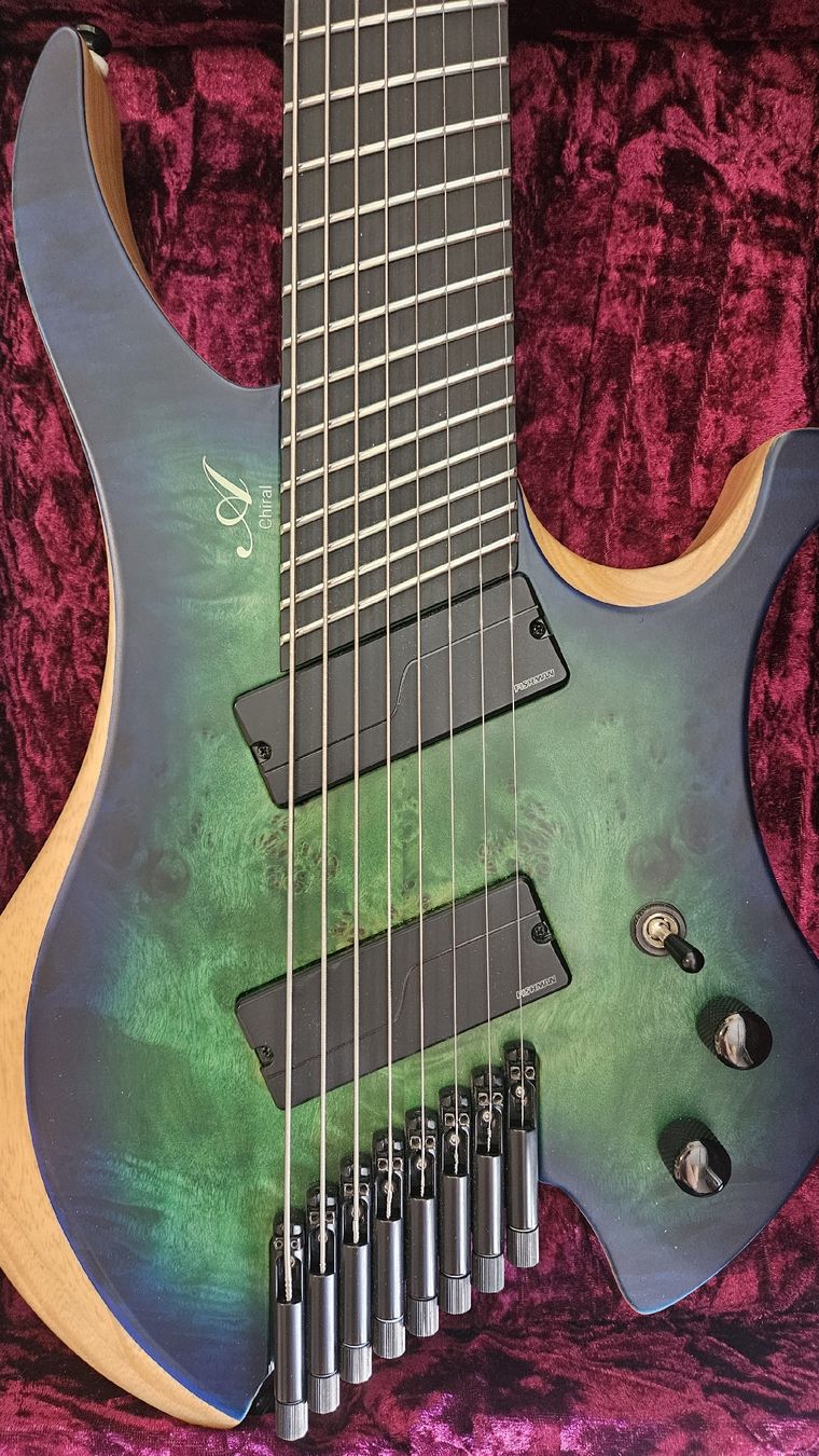 Strumenti musicali: 8 String Headless Guitar - Agile Chiral Nirvana 82528 RL MOD – Usato da Petit-Lancy venduto da MicKh 1
