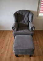 Sessel mit Hocker grau Samt Chesterfieldoptik guter Zustand