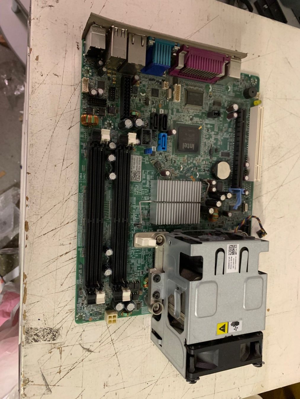 Dell Mainboards: Dell 960 Motherboard ohne RAM – Gebraucht aus Emmen von newdeal1970 1
