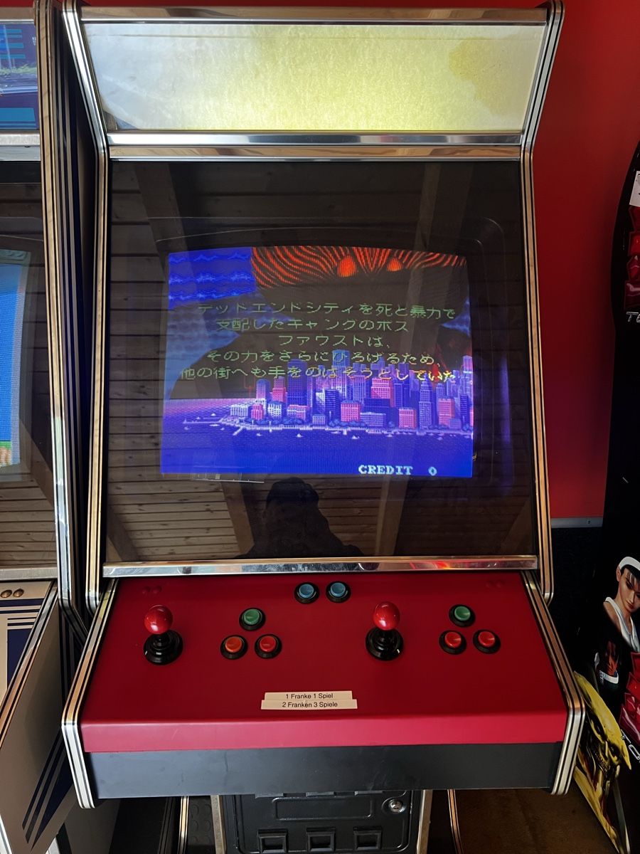 Slot Machine: Arcade Automat Jamma mit Einwurf – Usato da Nänikon venduto da Flipperbar 4