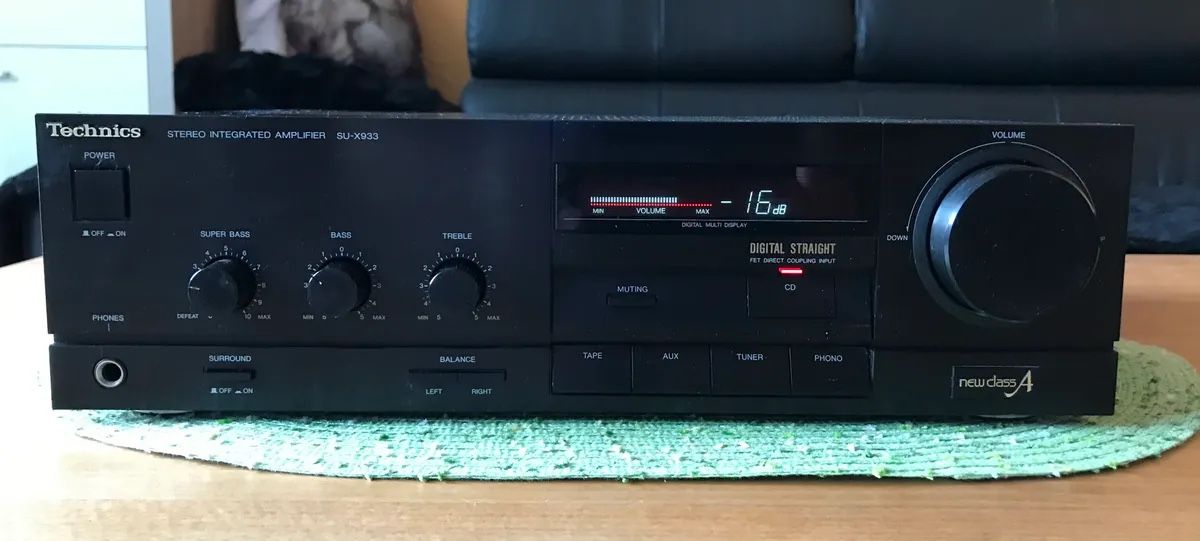 Technics Verstärker: Technics SU-X933 Stereo Verstärker  – Gebraucht aus Trimbach von ELITA-5