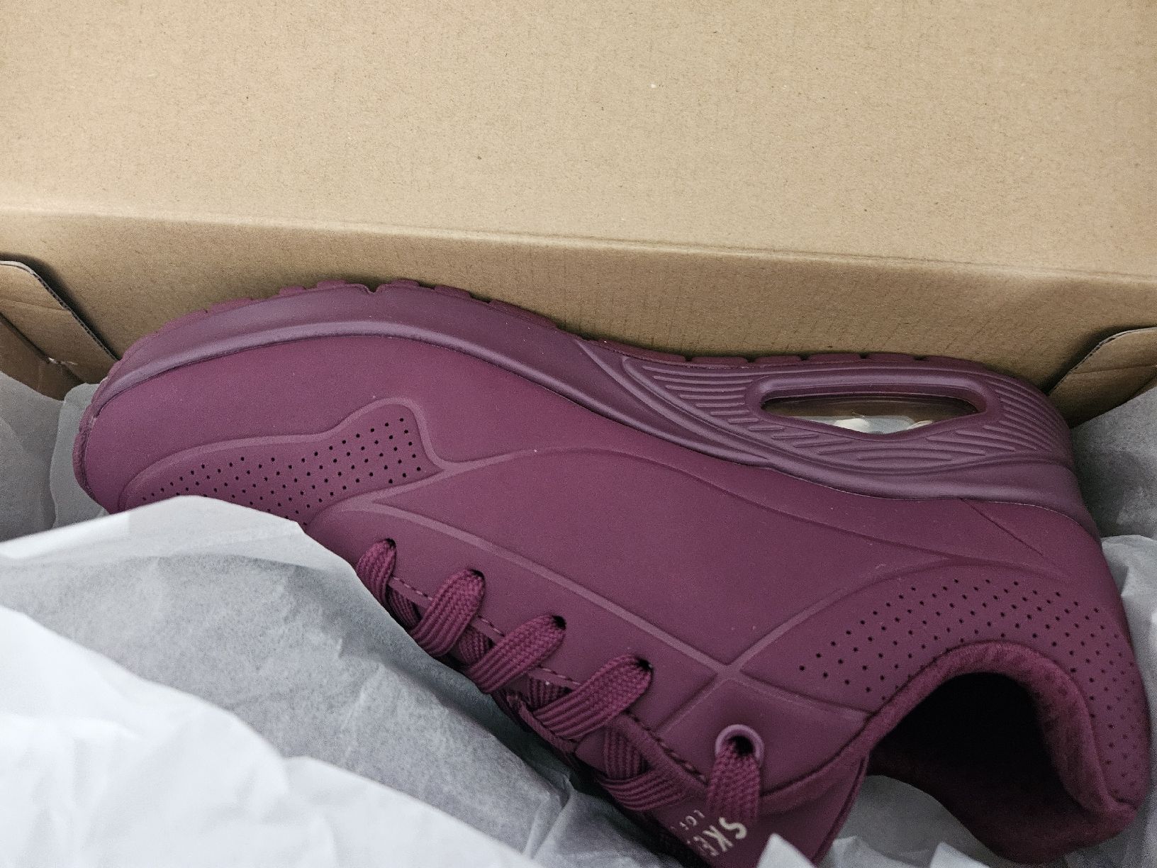 Skechers Damenschuhe: Sketchers Neu – Neu und originalverpackt aus Ennetbürgen von LebuniaNW 1