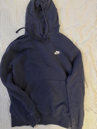 Nike Kapuzenpullover dunkelblau Gr L- Gemütlich für den Herb