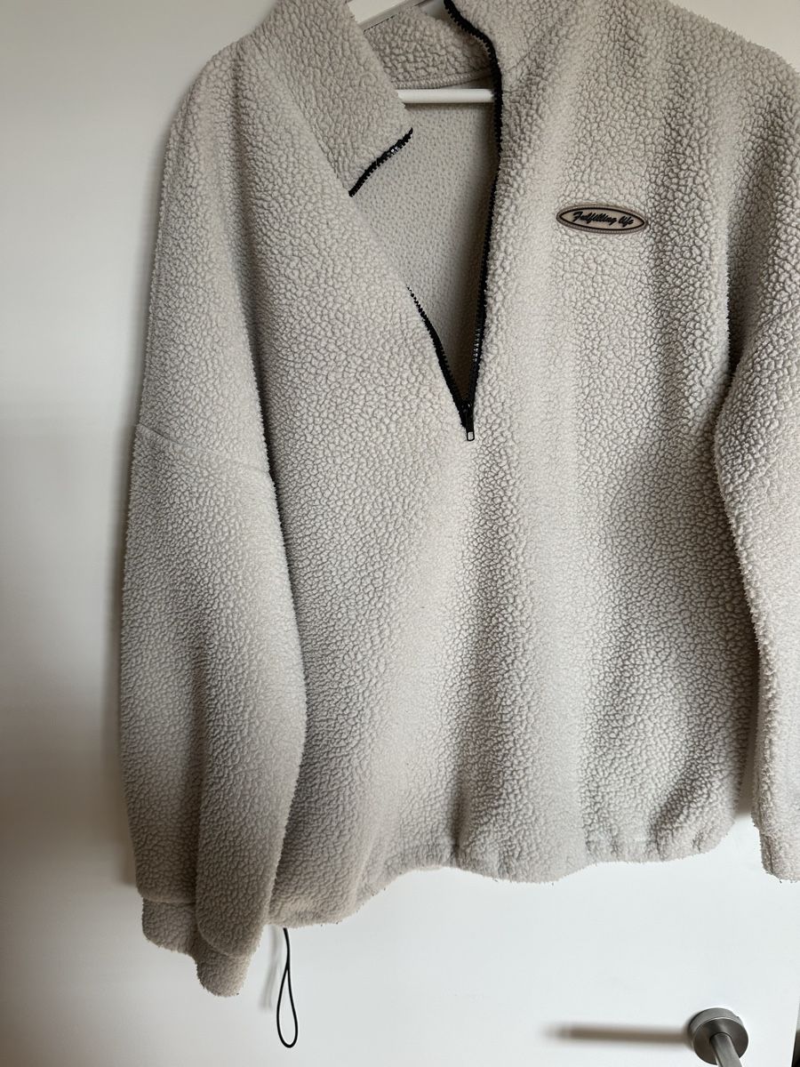 Pullover & Sweatshirts: Flauschiger Winterpullover mit Reissverschluss, Grösse L – Gebraucht aus Reinach BL von Alles_muss_weg00 3