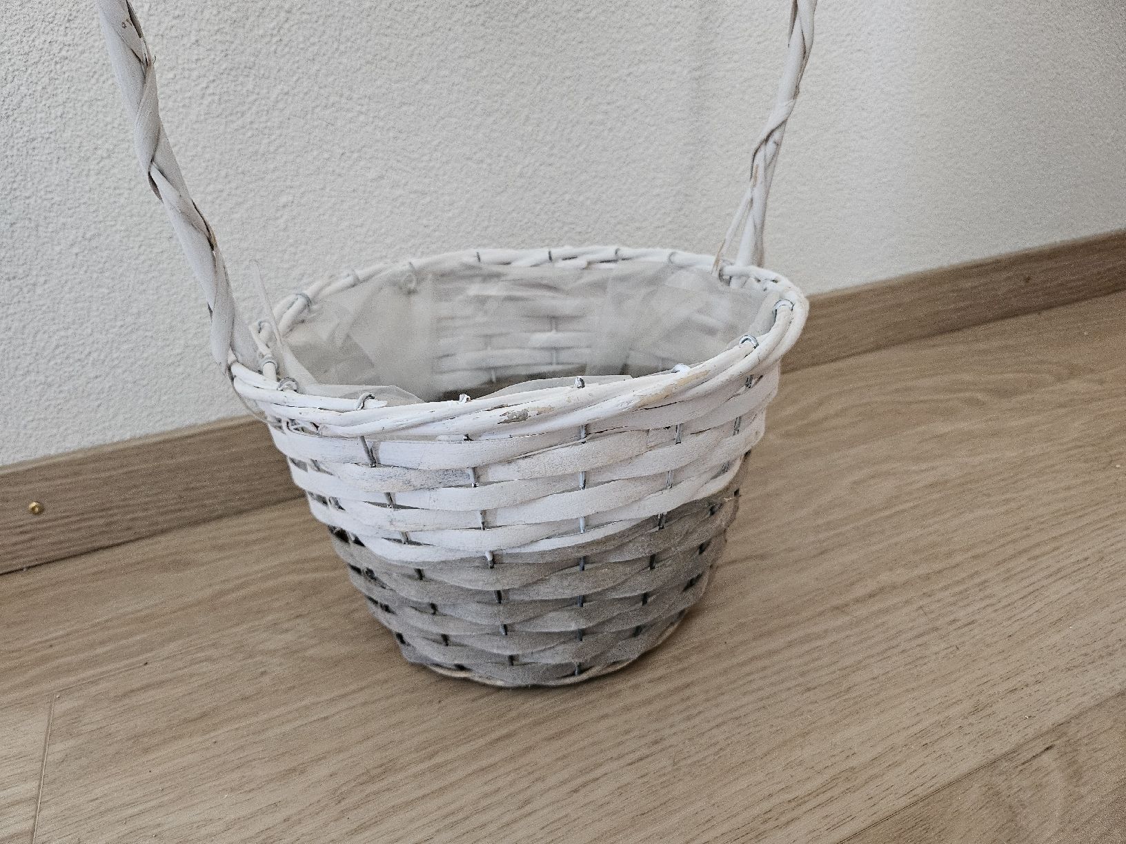 Altro per la casa: panier en osier – Usato da La Joux FR venduto da car_ck96 1