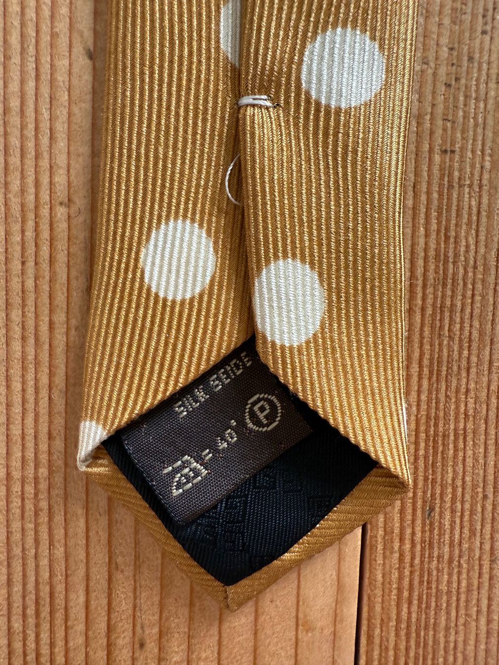 Givenchy Cravatte: Krawatte Givenchy Gentleman Vintage Seide – Usato da Luzern venduto da Mamutpe 1