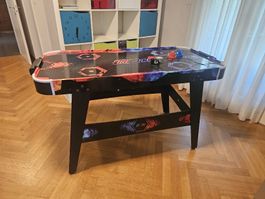 Airhockey-Tisch