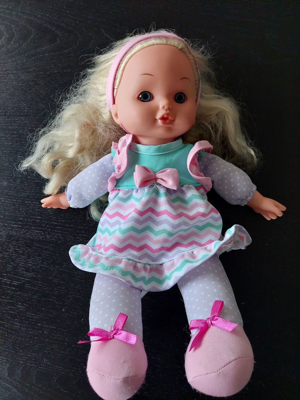 Poupées: Puppe mit Outfit ca. 30cm – D'occasion à Wiesendangen par troawus