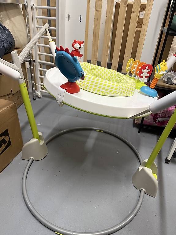 Sdraiette & Sdraiette a dondolo: Baby Spielzeug, stehen lernen – Usato da Unterkulm venduto da lulfaca 1