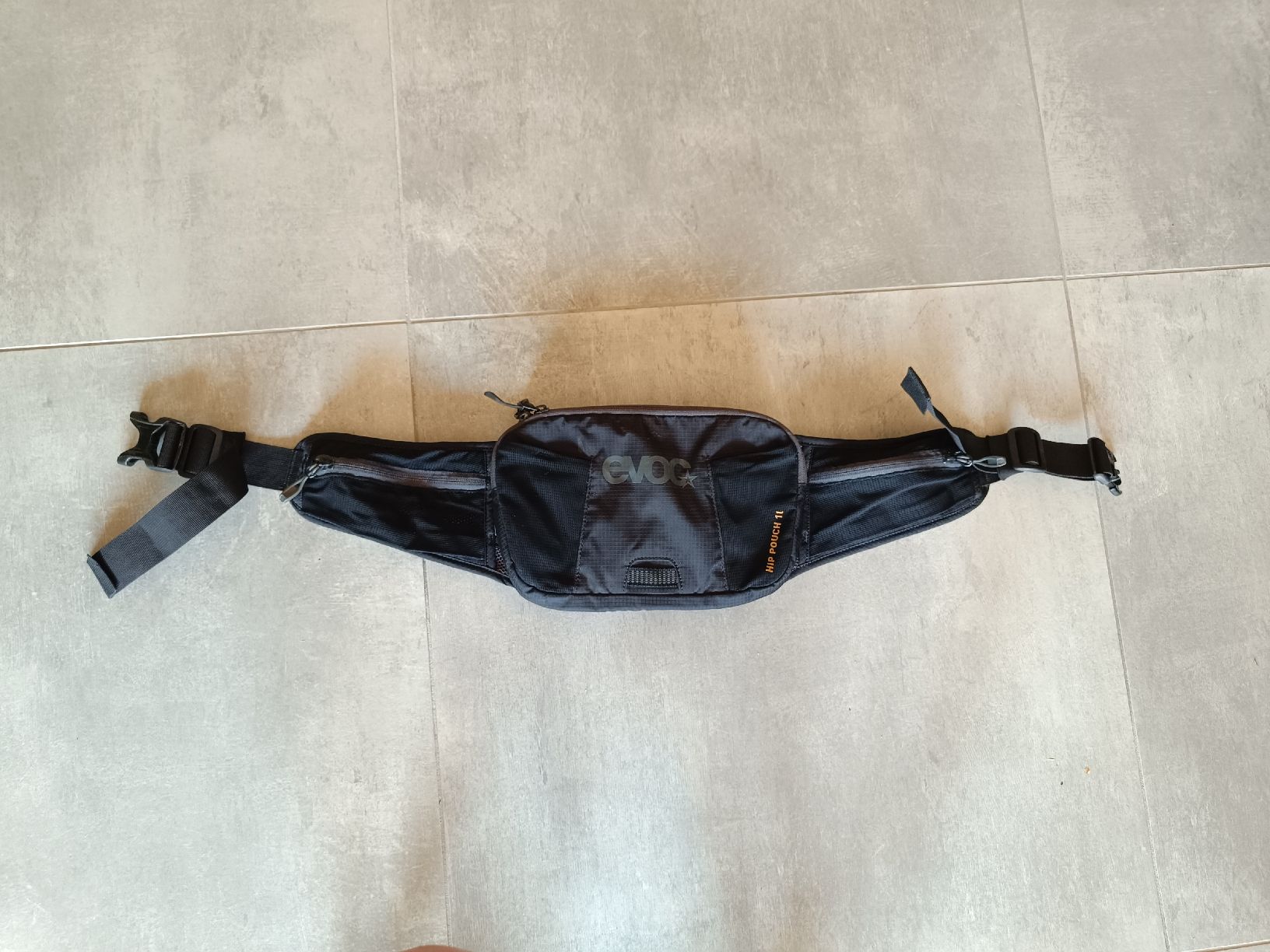 Evoc Taschen: EVOC Hip Pouch 1L marsupio nero usato – Gebraucht aus Dino von bin_2zfr