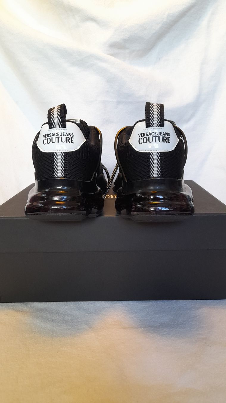 Versace Scarpe da uomo: Baskets Versace Jeans Couture noires, taille 41, neuves – Nuovo e nell'imballaggio originale da st.gallen venduto da The_Rag_Picker. 4
