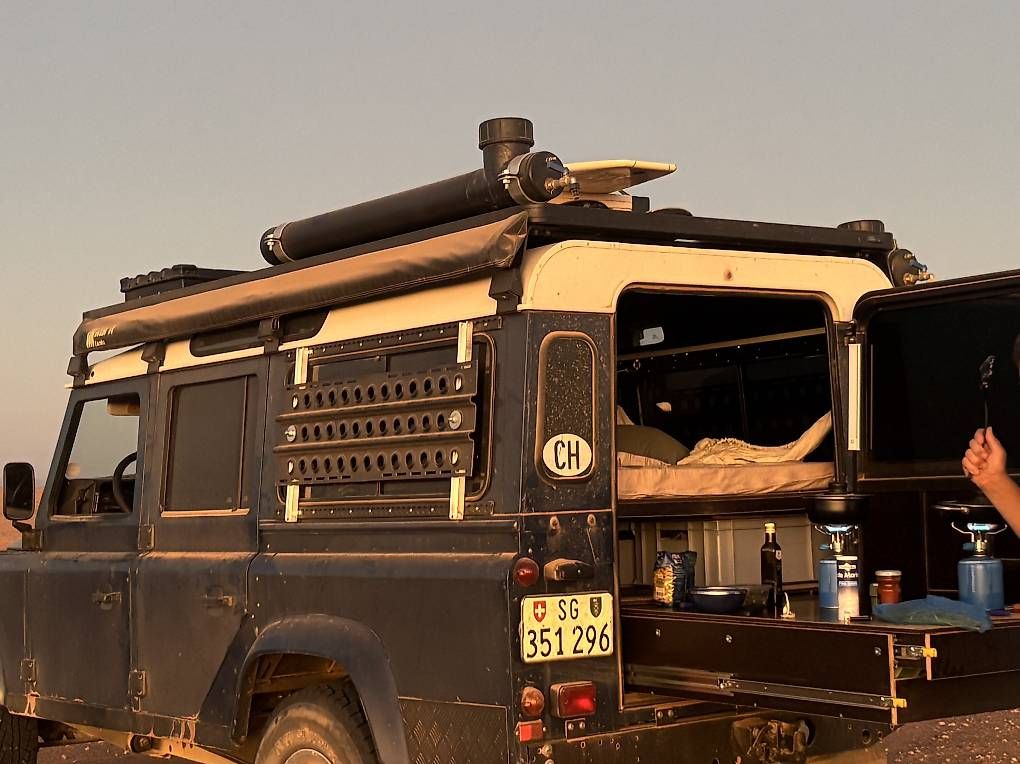 Accessori per altri veicoli: Innenausbau Defender 110 – Usato da Diepoldsau venduto da fre_l9hw 4