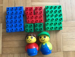 Lego Duplo Primo 2 Figuren + 11 Bausteine - Porto 3.40