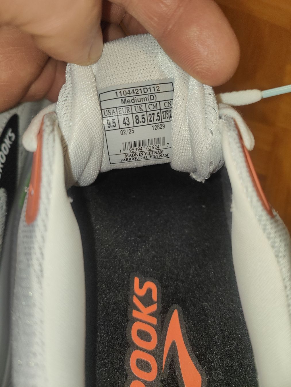Brooks Herrenschuhe: Laufschuhe Brooks Ghost 17 Grösse 43  – Neu (gemäss Beschreibung) aus Grüt (Gossau ZH) von SonyD 3