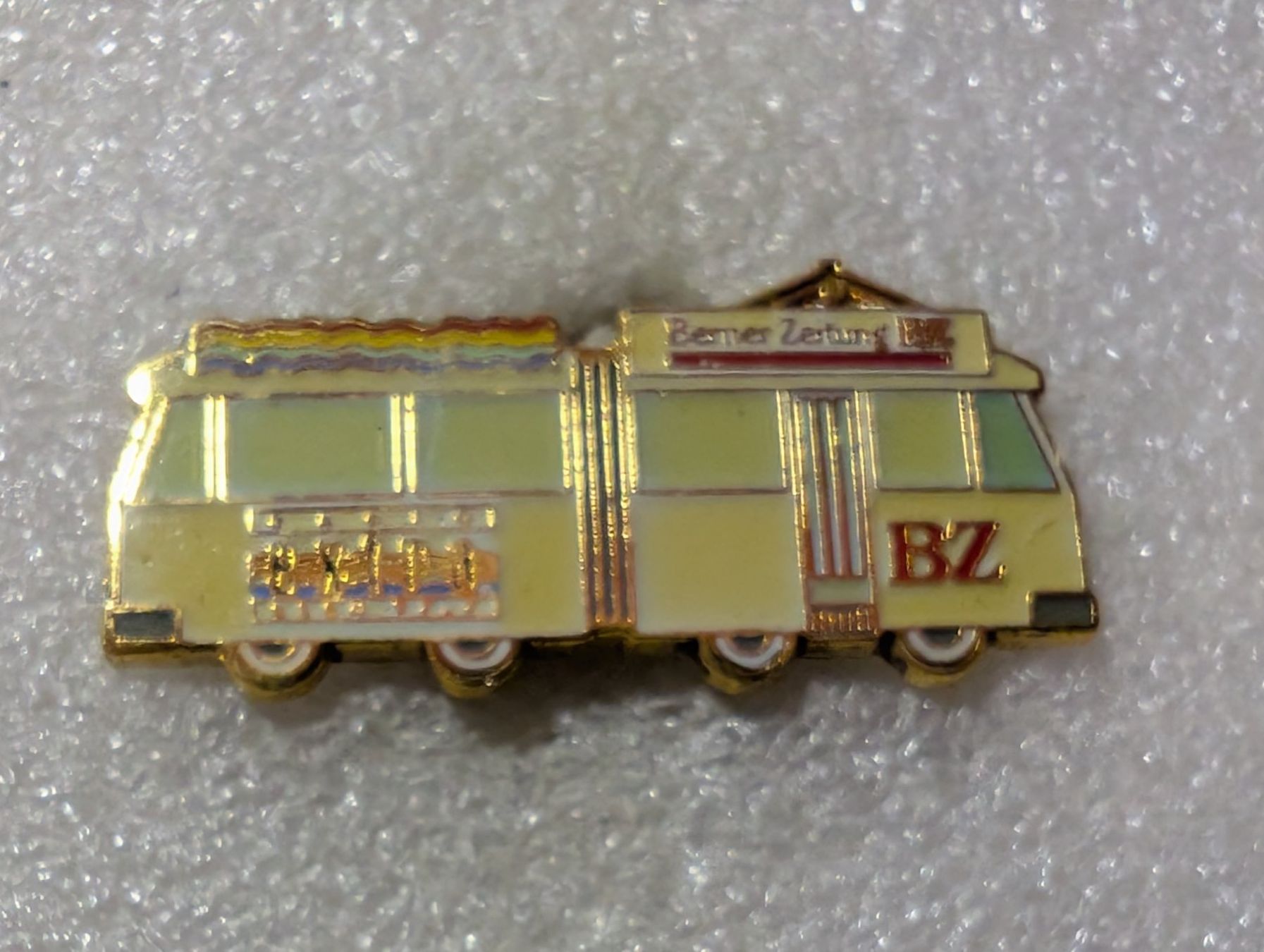 Placchette & Badge: Ansteckpin 107: BZ Tram Eisenbahn – Usato da Oppligen venduto da Pin-Fall-Shop