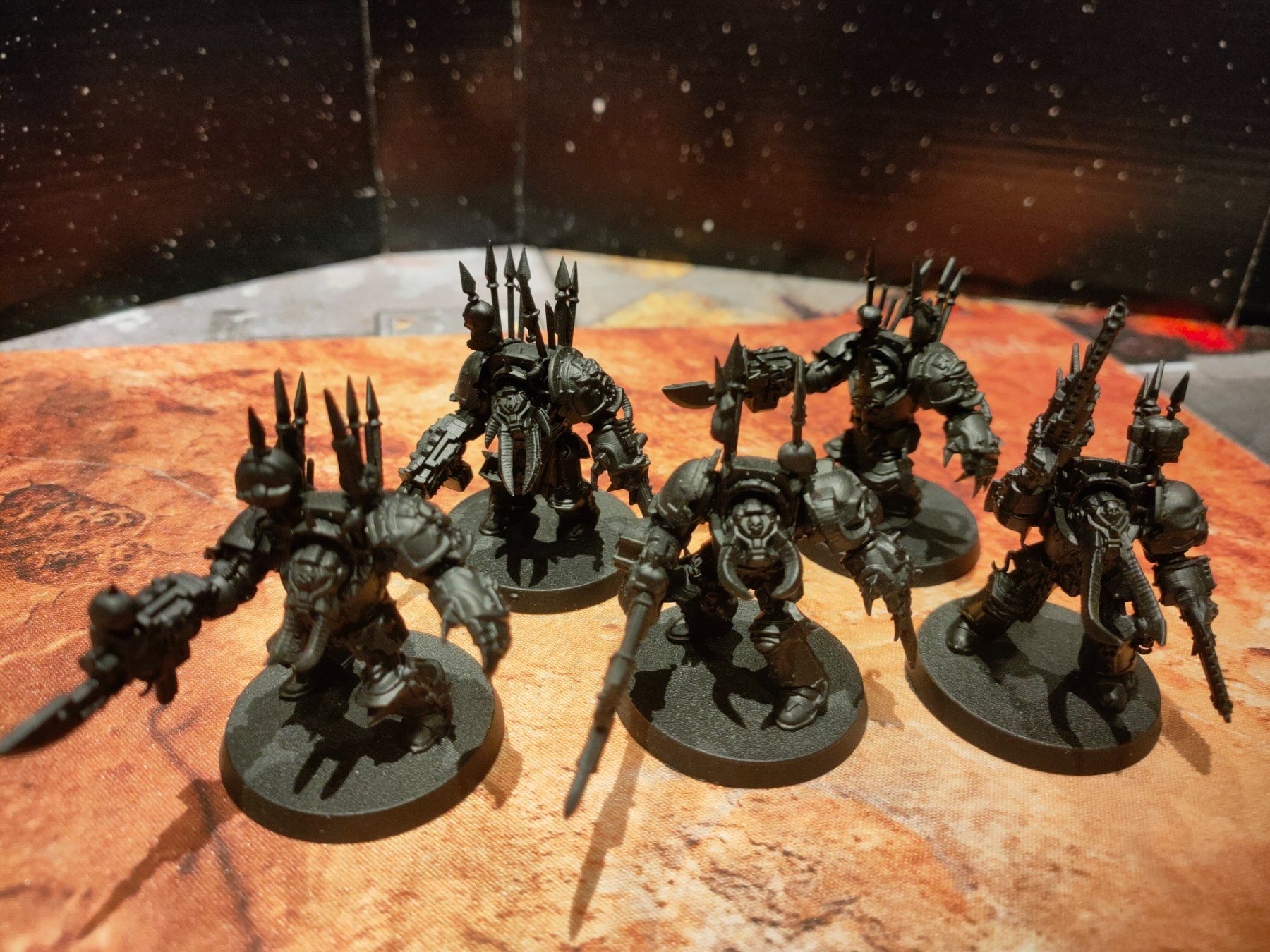 Kit di modellismo & Modellini statici: Chaos Marines Terminator Squad Warhammer 40k – Usato da Baden venduto da Araneus