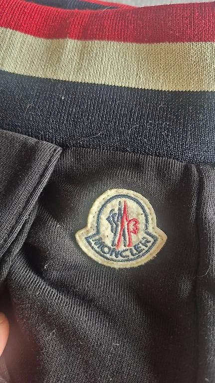 Pantalons: Moncler jogger pants – D'occasion à Lugano par Ceruttig 3