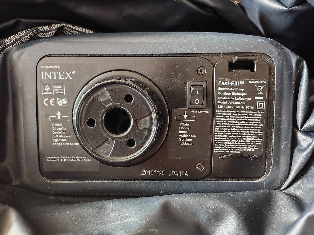 Betten: Luftbett von Intex – Gebraucht aus Flawil von minggeli83 2