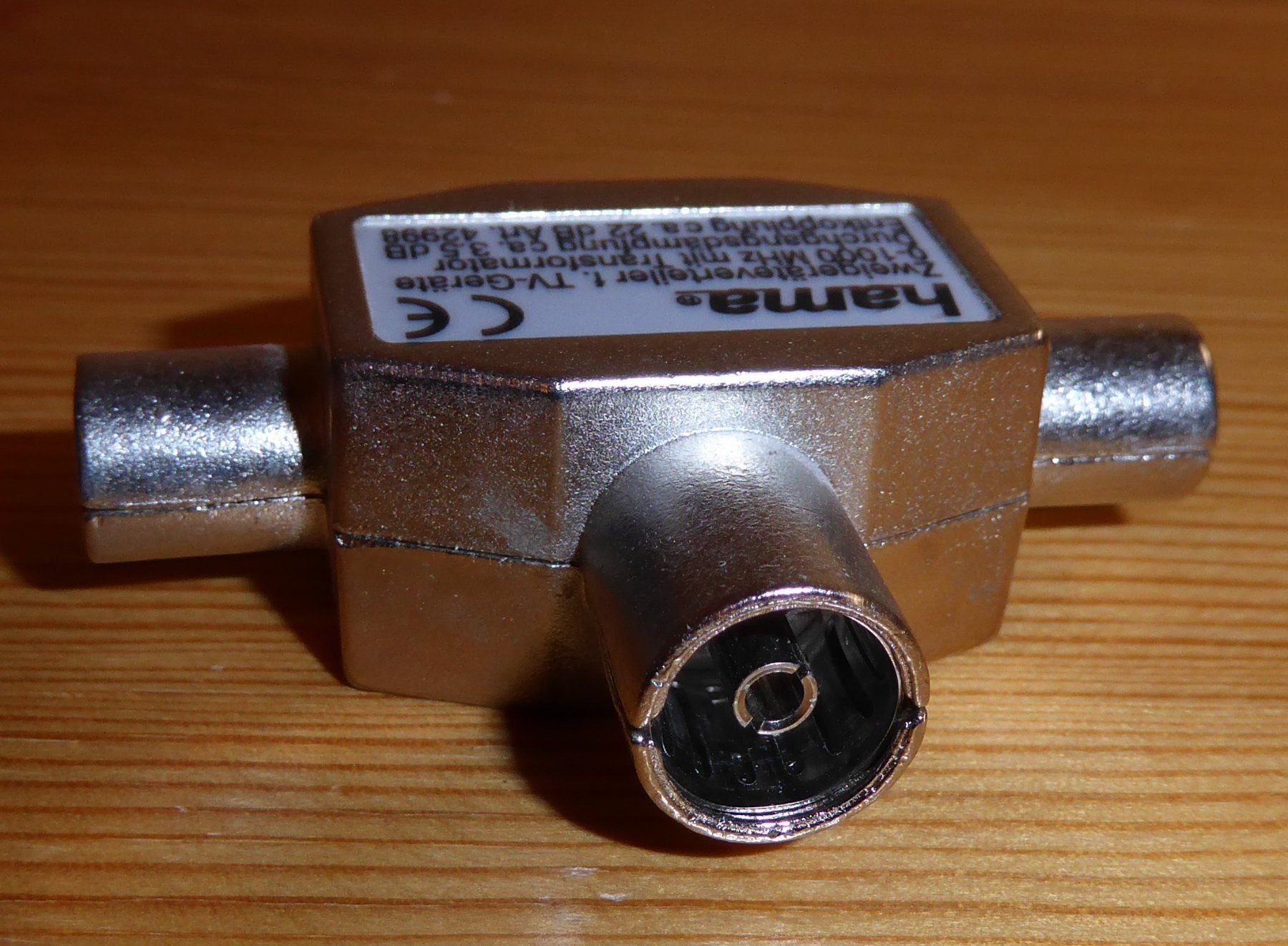 Hama Unità & Adattatore: Hama Antennen-Verteiler, Koax-Stecker – Nuovo (secondo la descrizione) da Spreitenbach venduto da Turbo_1105 2